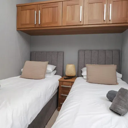 32 Grasmere *